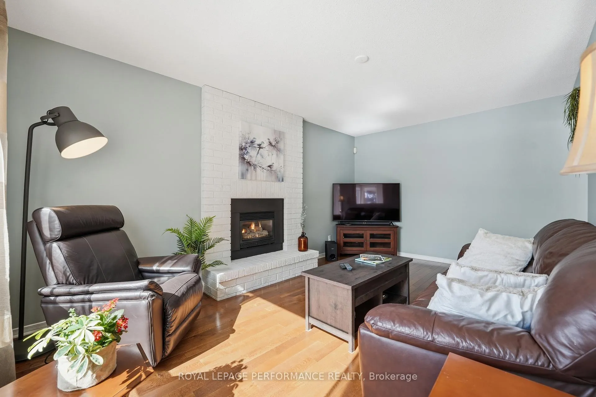 Photo 17 of 1682 Barrington Street, Ottawa, Chateauneuf — HOMEH