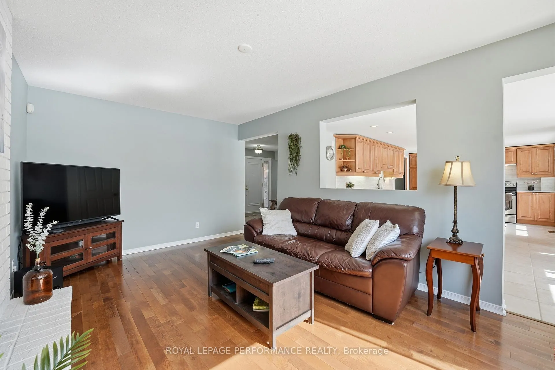 Photo 18 of 1682 Barrington Street, Ottawa, Chateauneuf — HOMEH