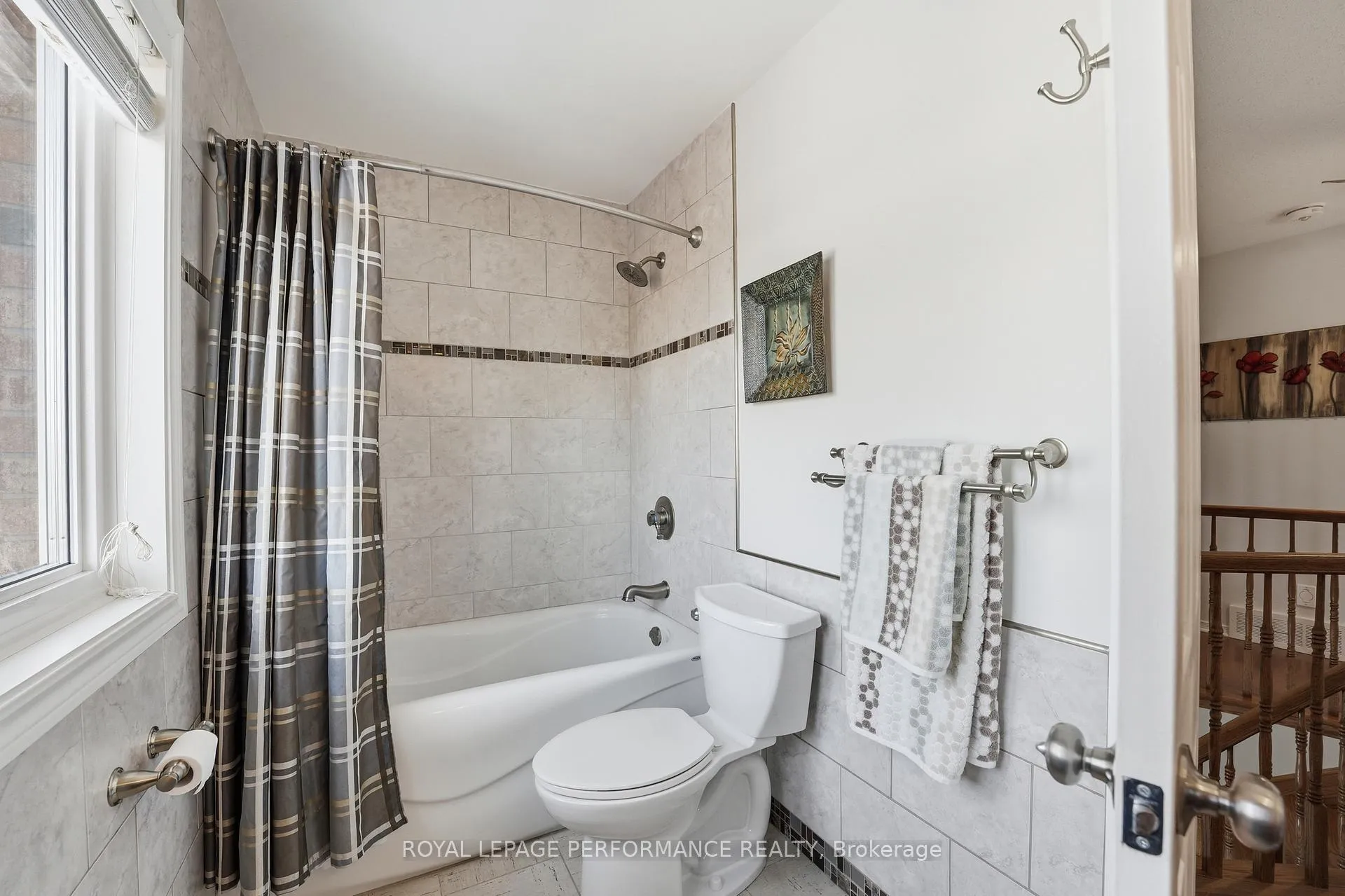 Photo 33 of 1682 Barrington Street, Ottawa, Chateauneuf — HOMEH