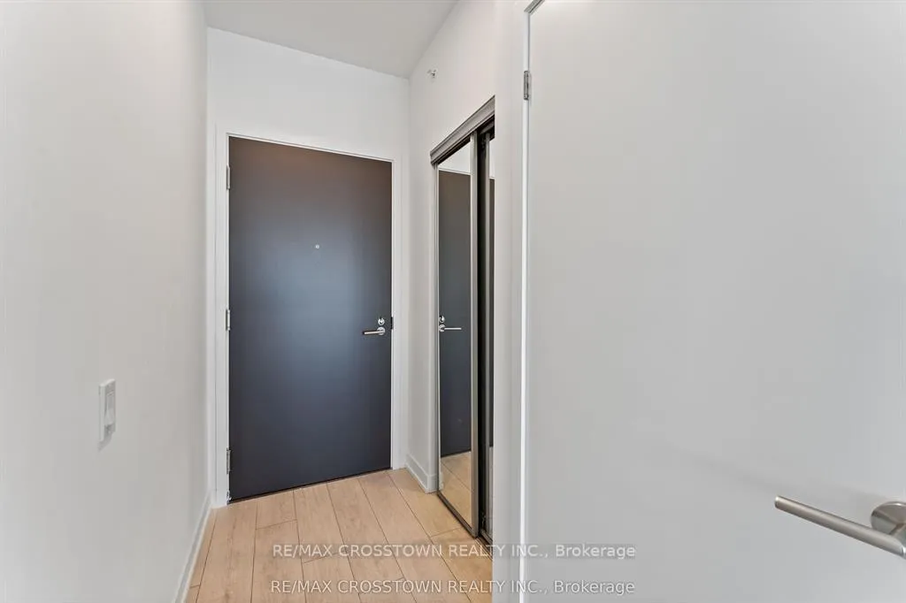 Photo 3 of Unit 1710, 39 Mary Street, Barrie, City Centre — HOMEH