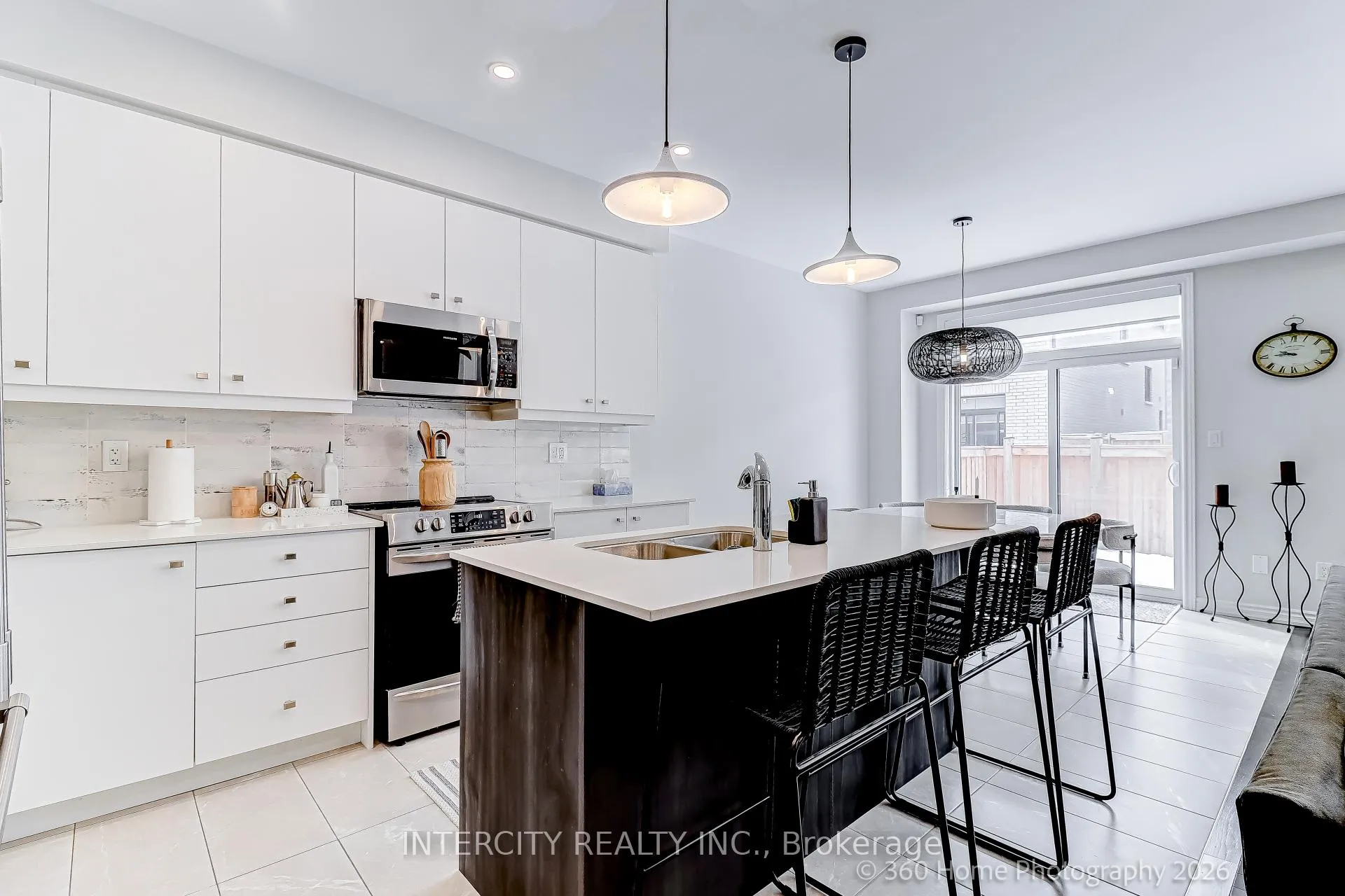 Photo 4 of 57 Purple Sage Drive, Brampton, Bram East — HOMEH