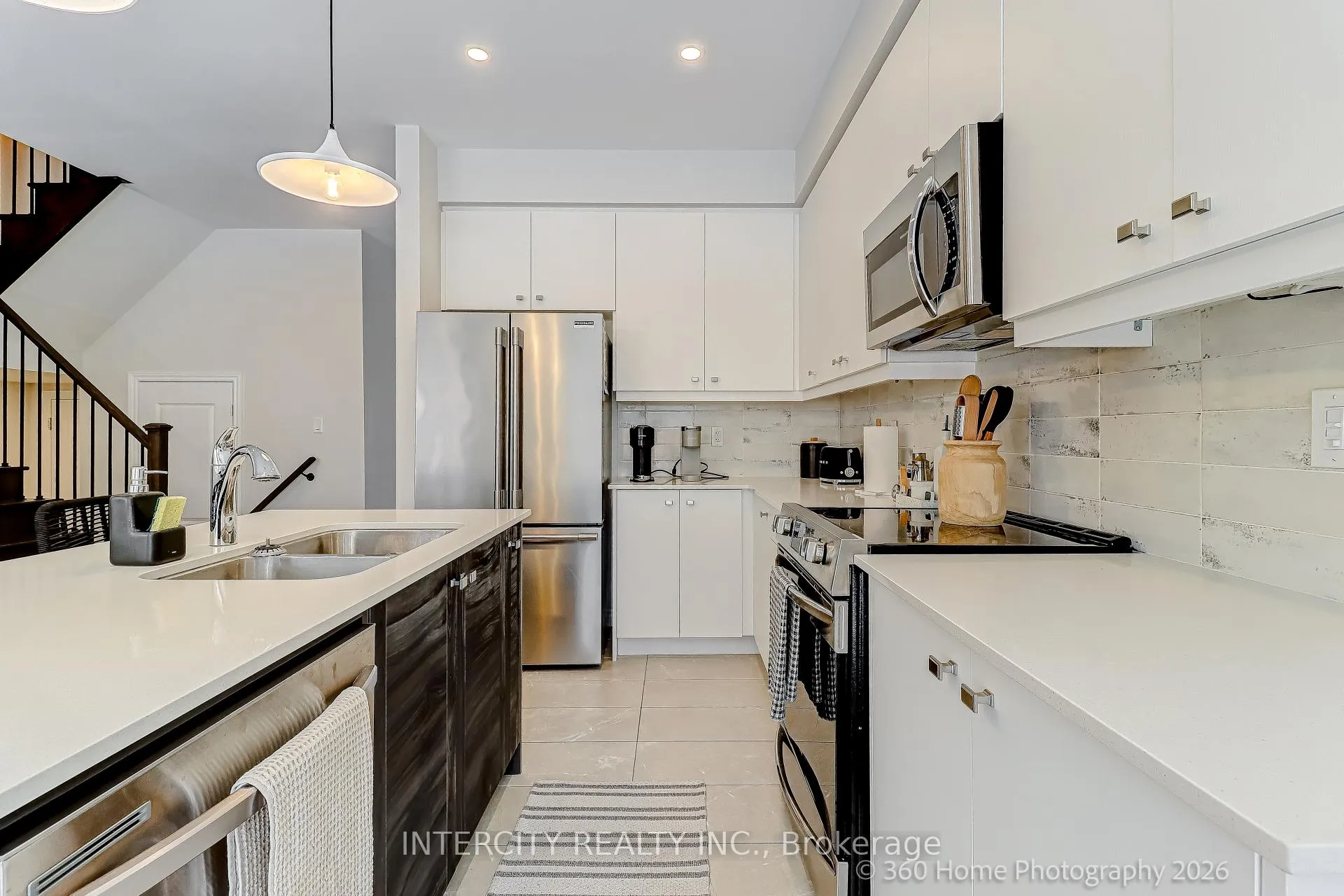 Photo 5 of 57 Purple Sage Drive, Brampton, Bram East — HOMEH
