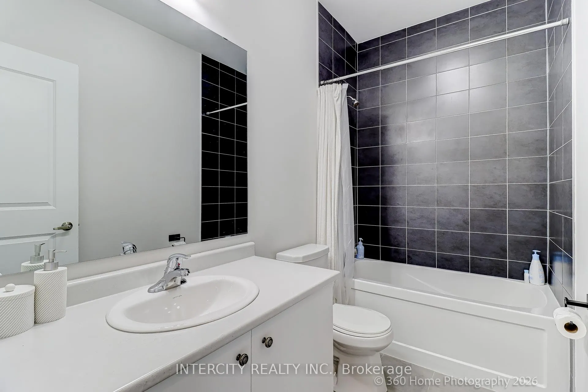 Photo 17 of 57 Purple Sage Drive, Brampton, Bram East — HOMEH