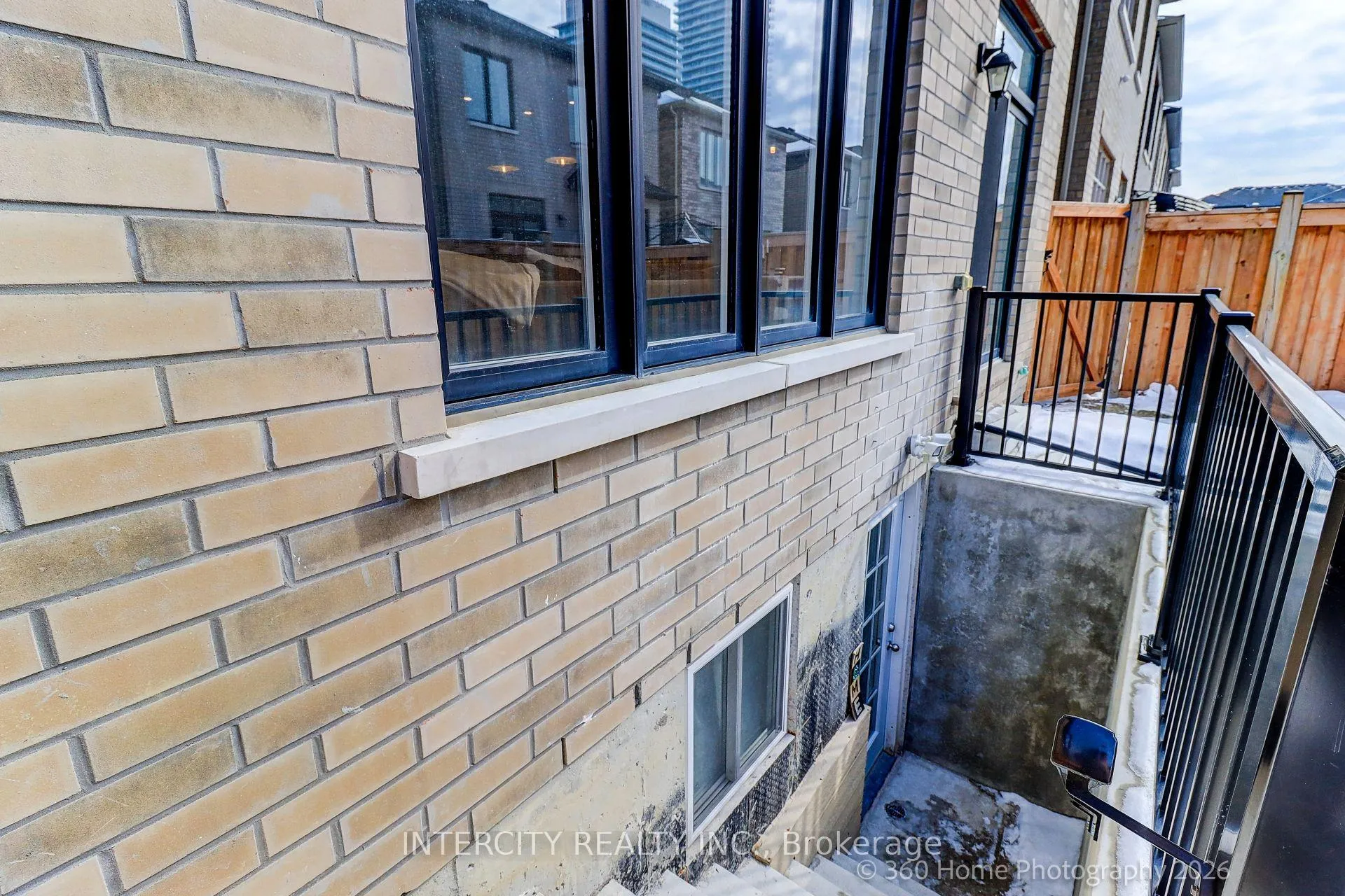 Photo 19 of 57 Purple Sage Drive, Brampton, Bram East — HOMEH