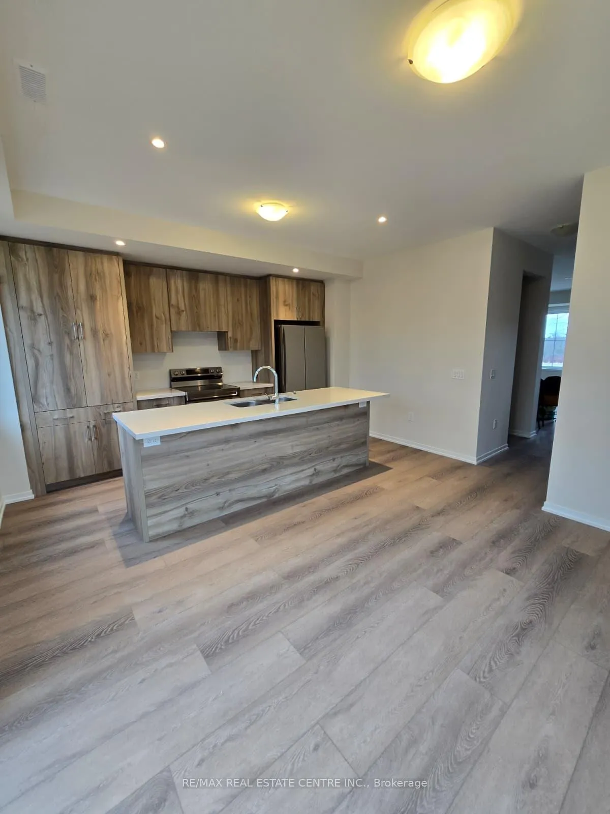 Photo 5 of Unit 31, 170 Attwater Drive, Cambridge — HOMEH