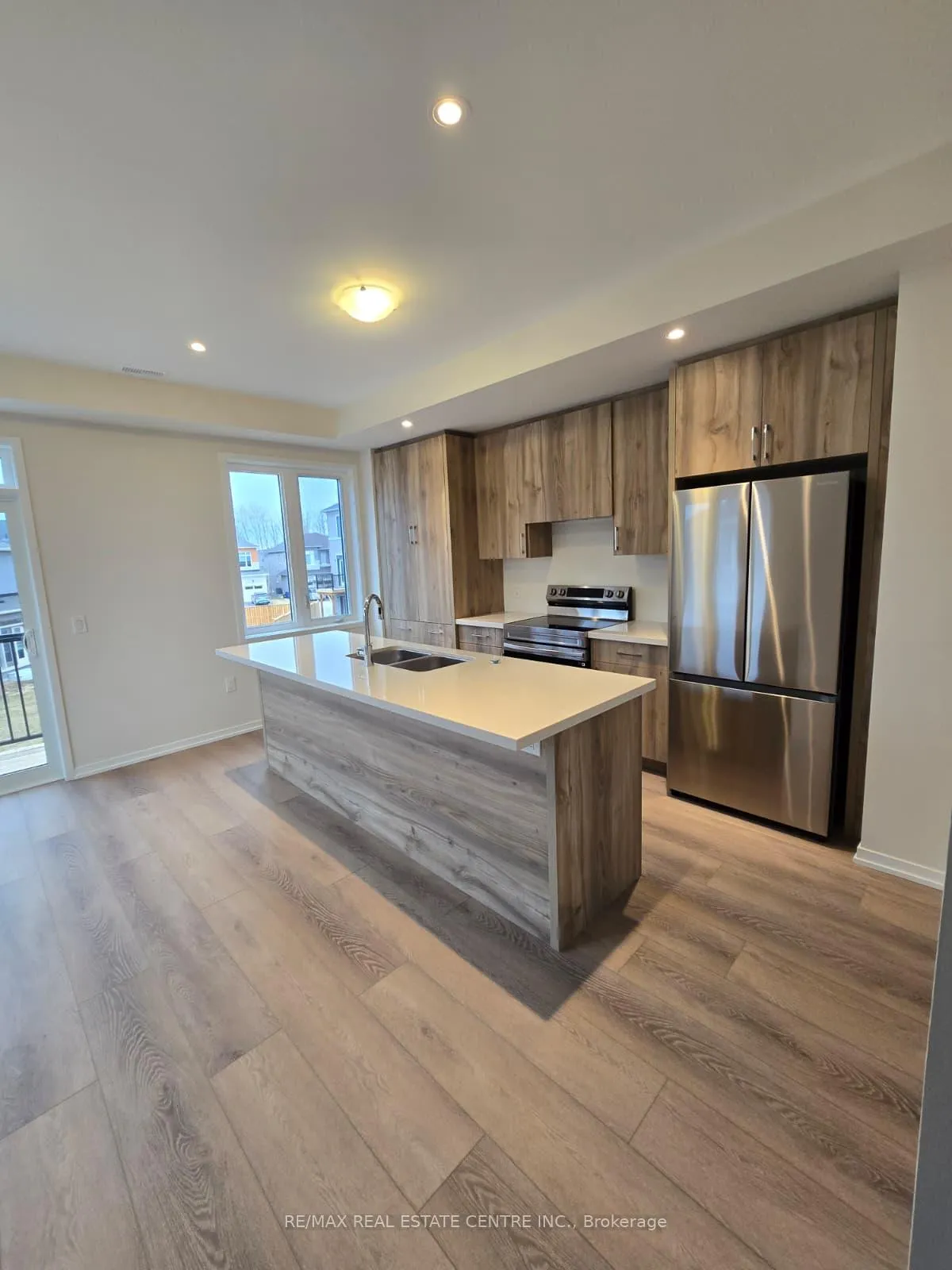 Photo 7 of Unit 31, 170 Attwater Drive, Cambridge — HOMEH