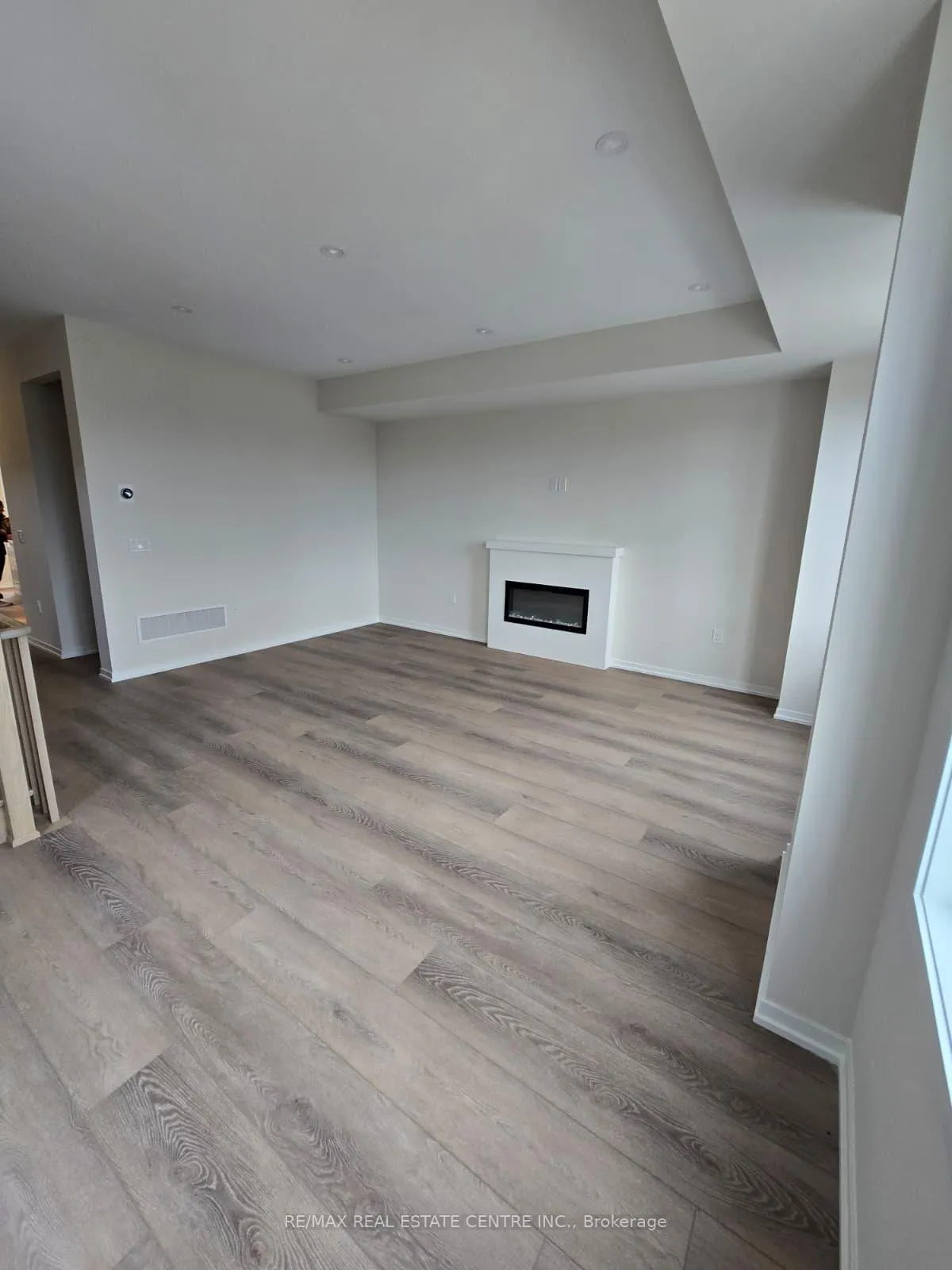 Photo 12 of Unit 31, 170 Attwater Drive, Cambridge — HOMEH
