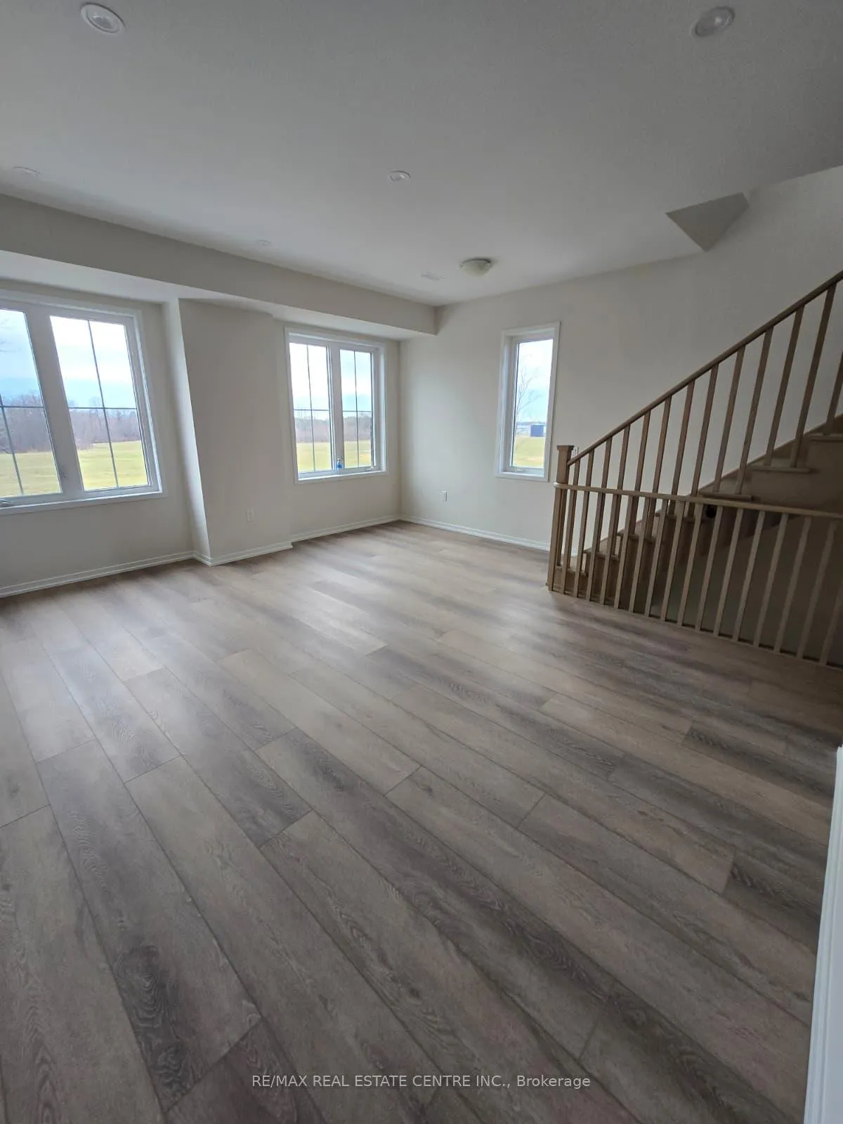 Photo 14 of Unit 31, 170 Attwater Drive, Cambridge — HOMEH