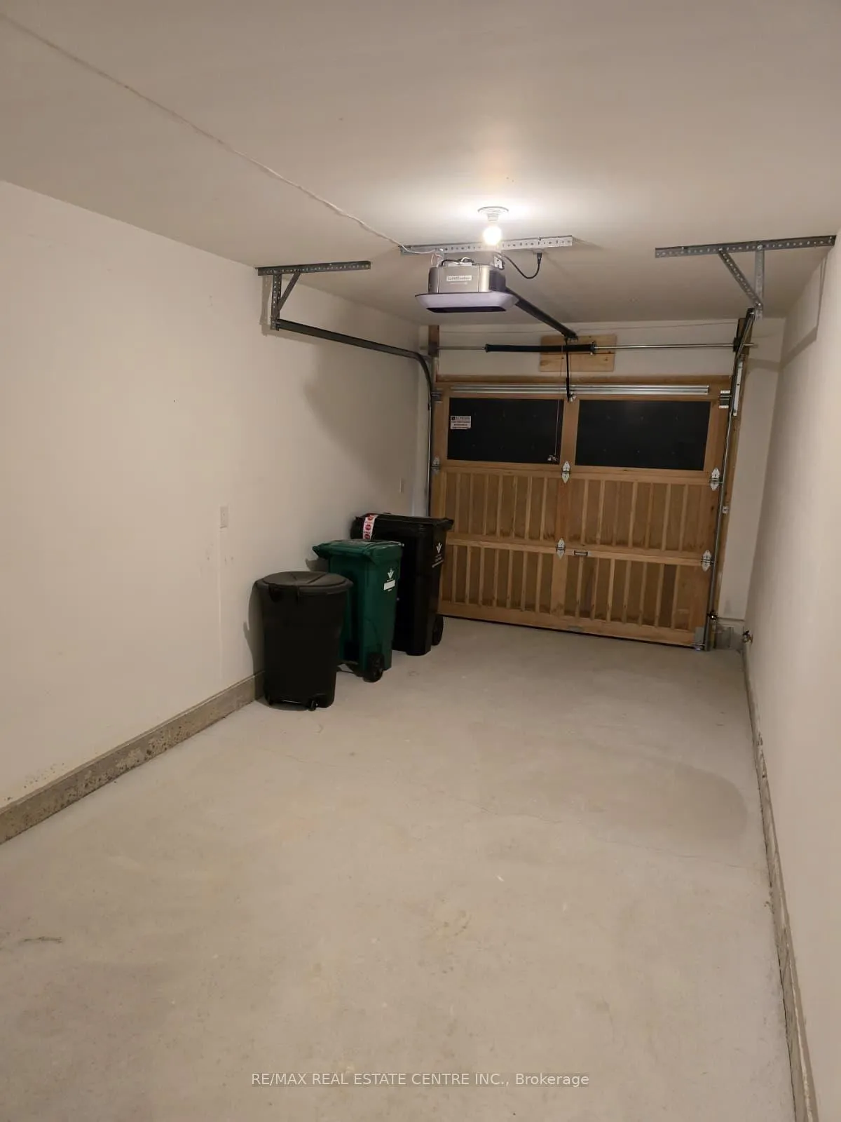 Photo 19 of Unit 31, 170 Attwater Drive, Cambridge — HOMEH
