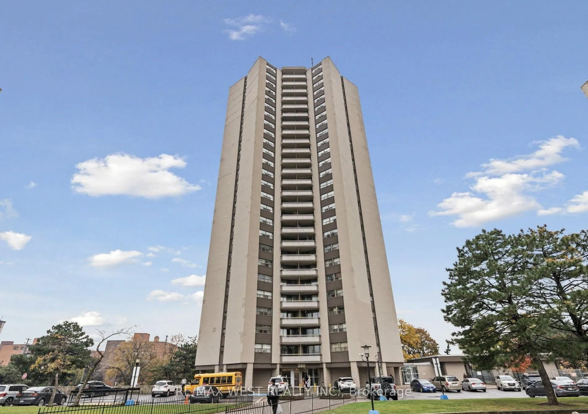 Front of Unit 605, 380 Dixon Road