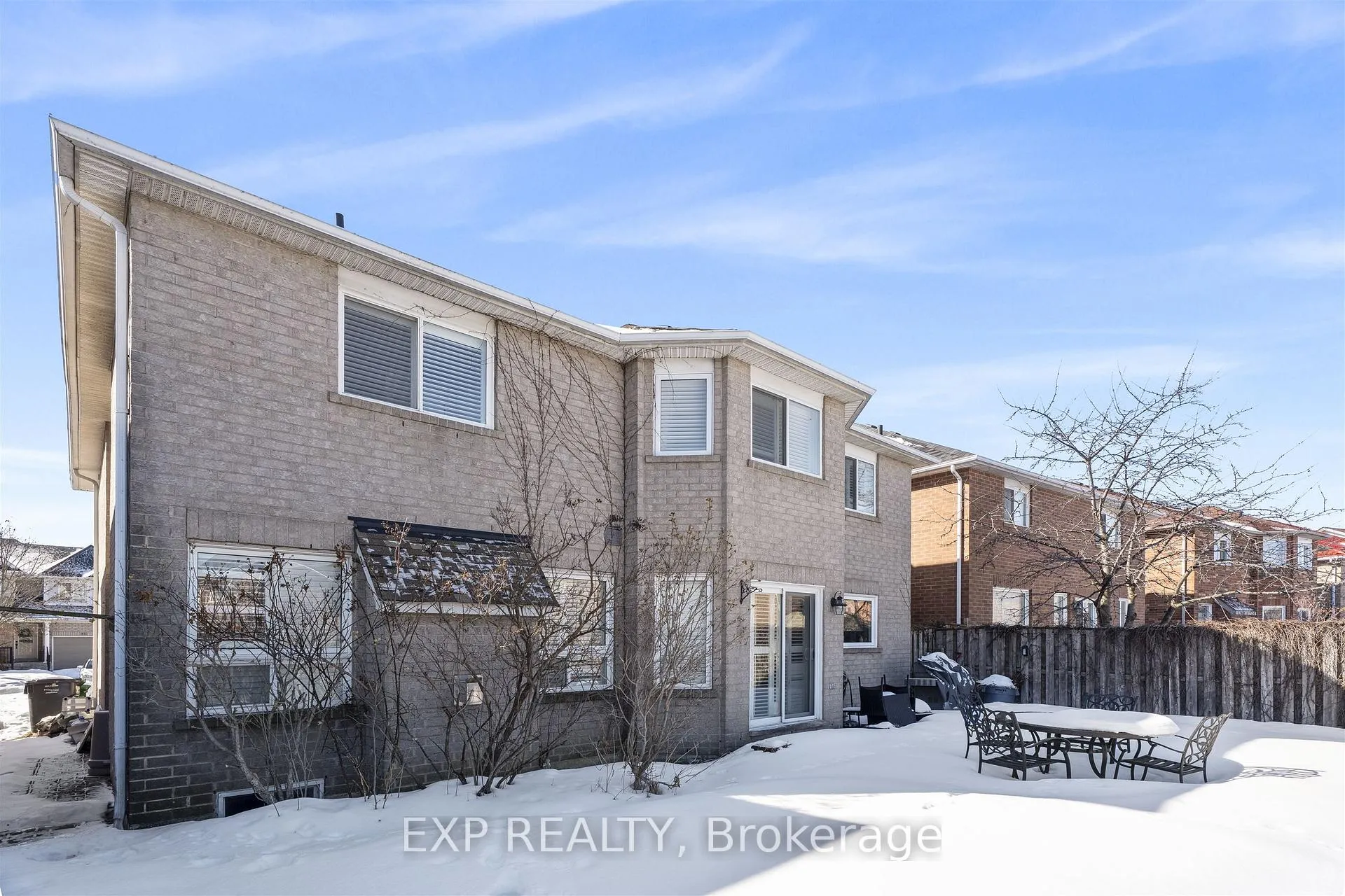 Photo 2 of 76 Hiberton Crescent, Brampton, Fletcher's Meadow — HOMEH