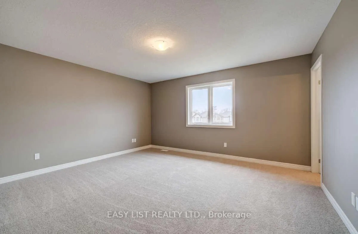 Photo 28 of 36 Dallan Drive, Guelph, Pineridge/Westminster Woods — HOMEH