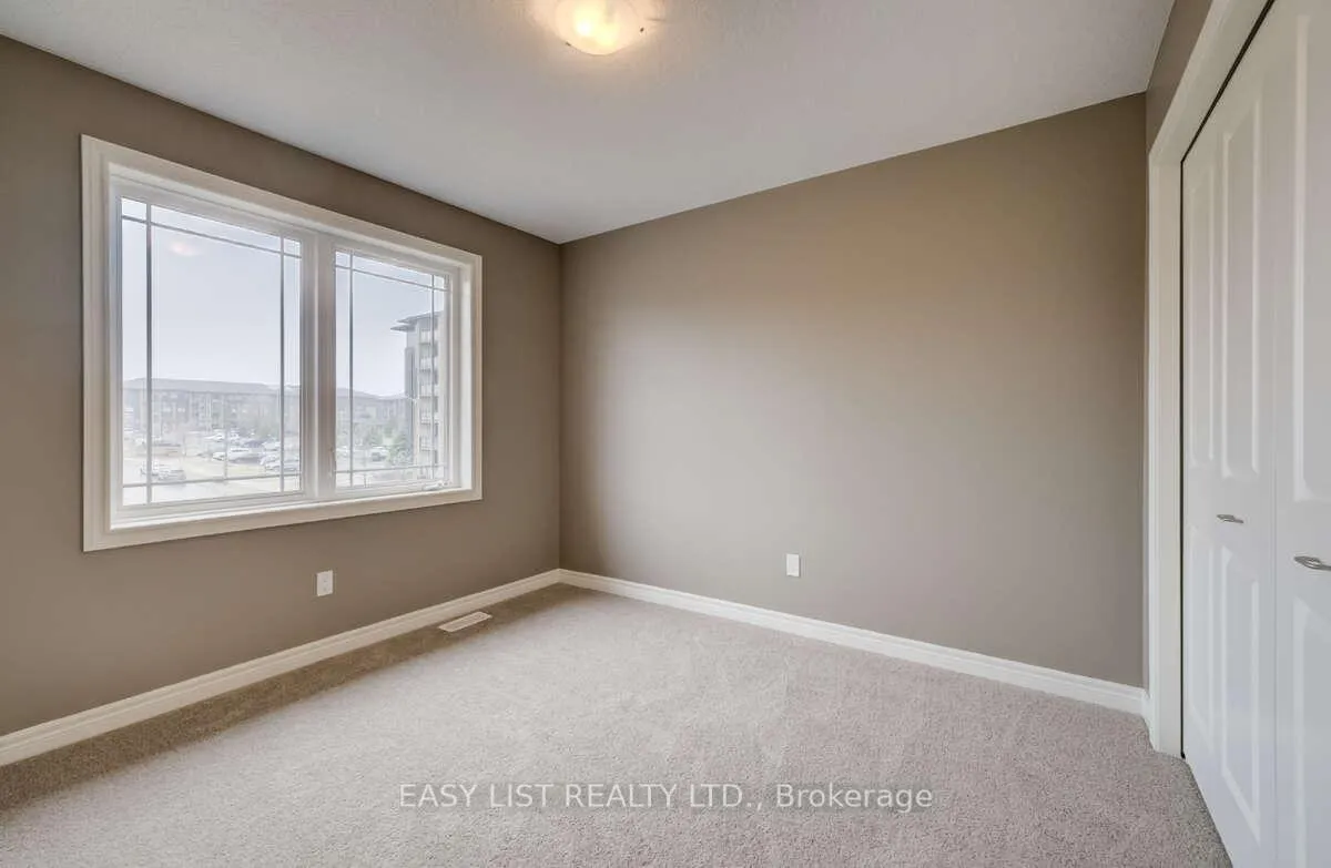 Photo 35 of 36 Dallan Drive, Guelph, Pineridge/Westminster Woods — HOMEH
