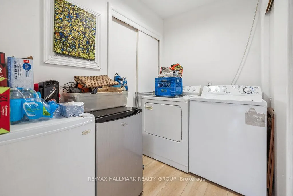 Photo 14 of 264 Michel Circle, Ottawa, Vanier — HOMEH