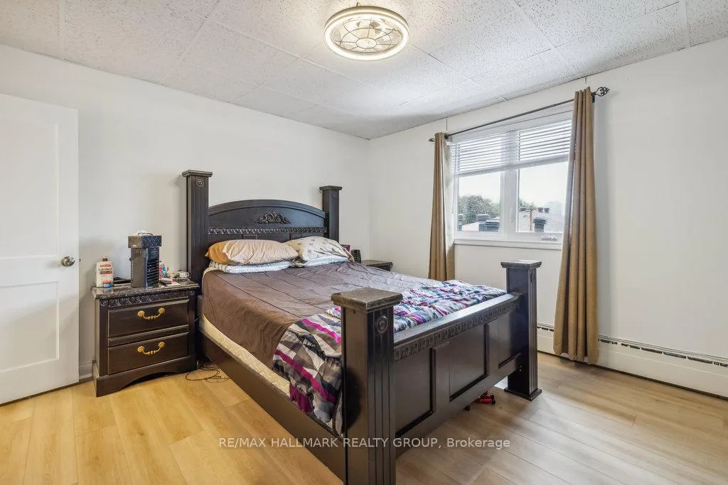 Photo 16 of 264 Michel Circle, Ottawa, Vanier — HOMEH