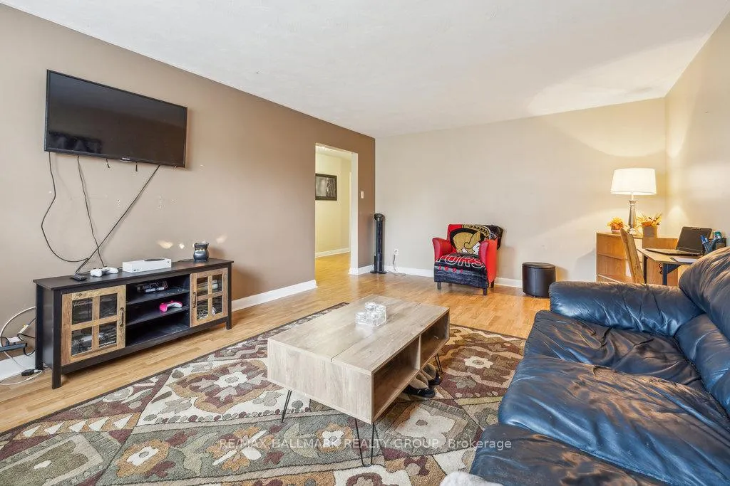 Photo 34 of 264 Michel Circle, Ottawa, Vanier — HOMEH