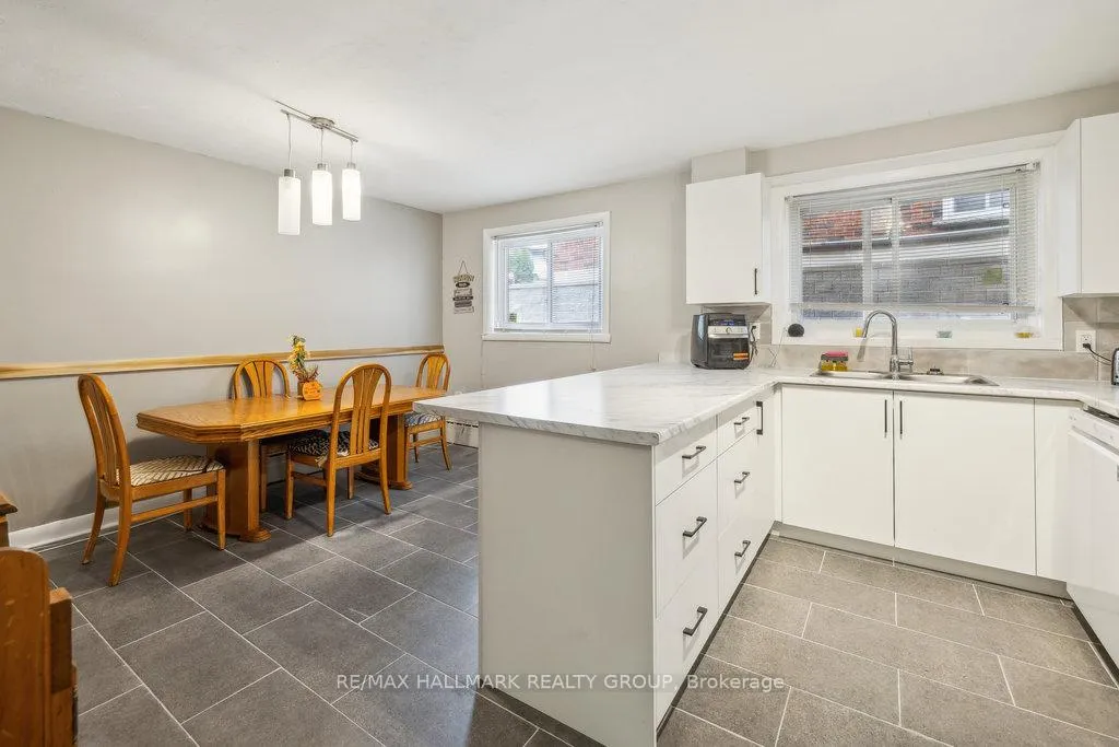 Photo 38 of 264 Michel Circle, Ottawa, Vanier — HOMEH