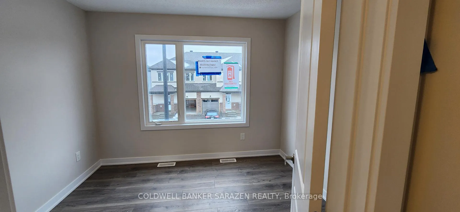 Photo 16 of 408 Les Emmerson Drive, Ottawa, Barrhaven - Heritage Park — HOMEH