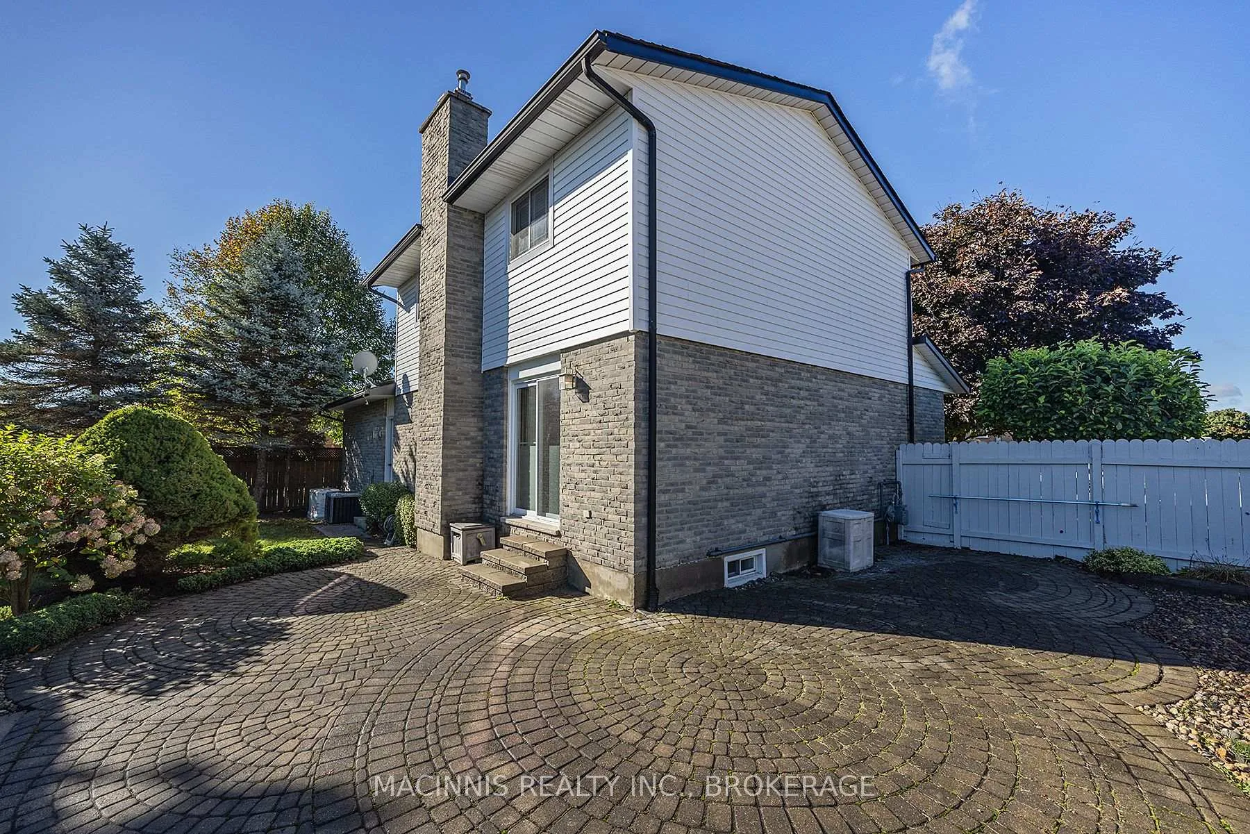 Photo 14 of 86 Windfield Crescent, Kingston, Kingston East (Incl Barret Crt) — HOMEH