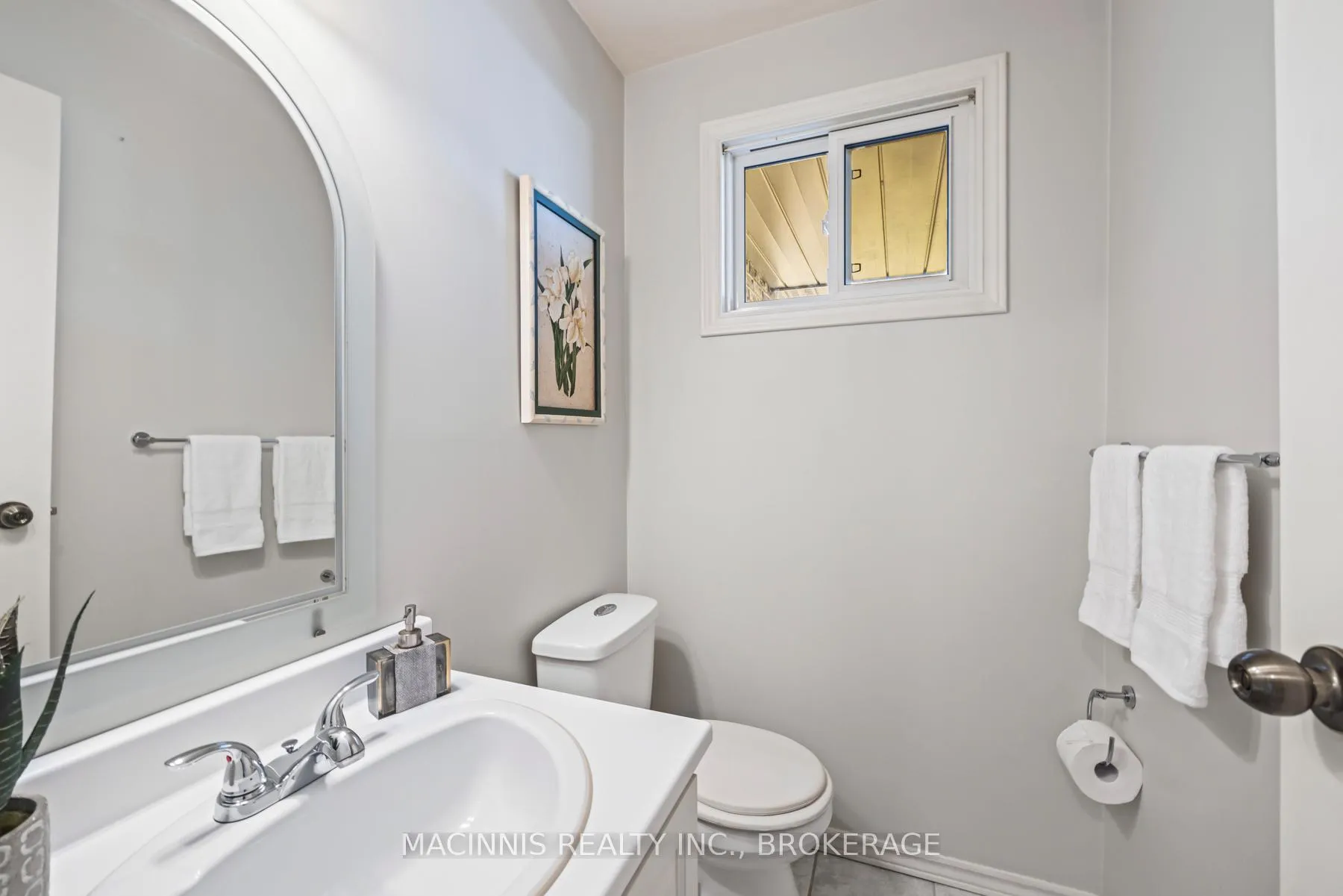 Photo 29 of 86 Windfield Crescent, Kingston, Kingston East (Incl Barret Crt) — HOMEH