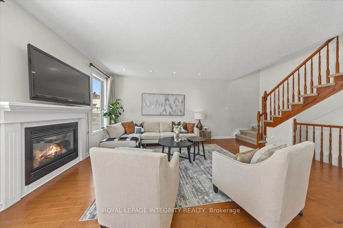 Photo 18 of 650 New Liskeard Crescent, Ottawa, Barrhaven - Strandherd — HOMEH