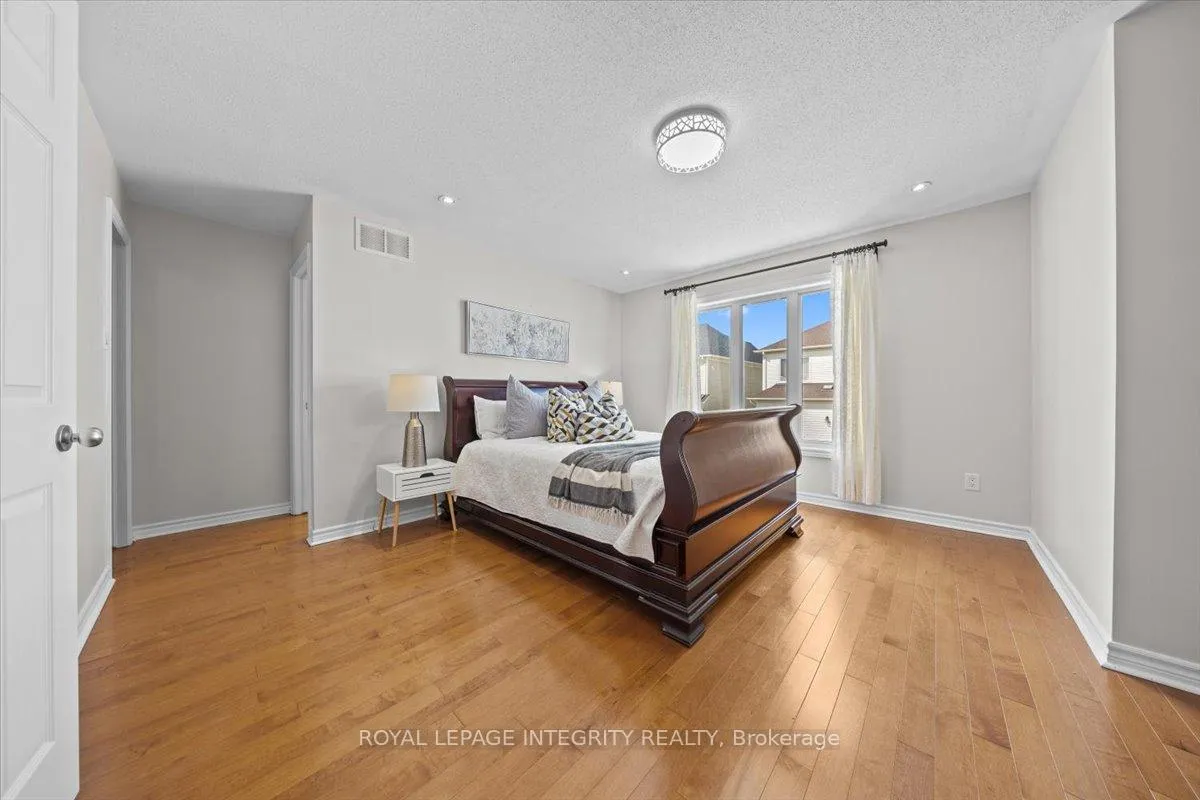 Photo 23 of 650 New Liskeard Crescent, Ottawa, Barrhaven - Strandherd — HOMEH