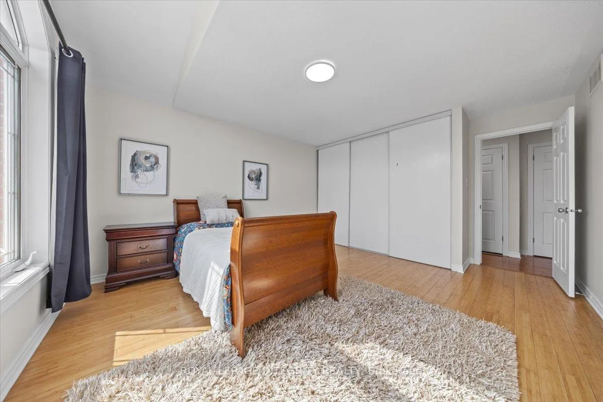 Photo 29 of 650 New Liskeard Crescent, Ottawa, Barrhaven - Strandherd — HOMEH