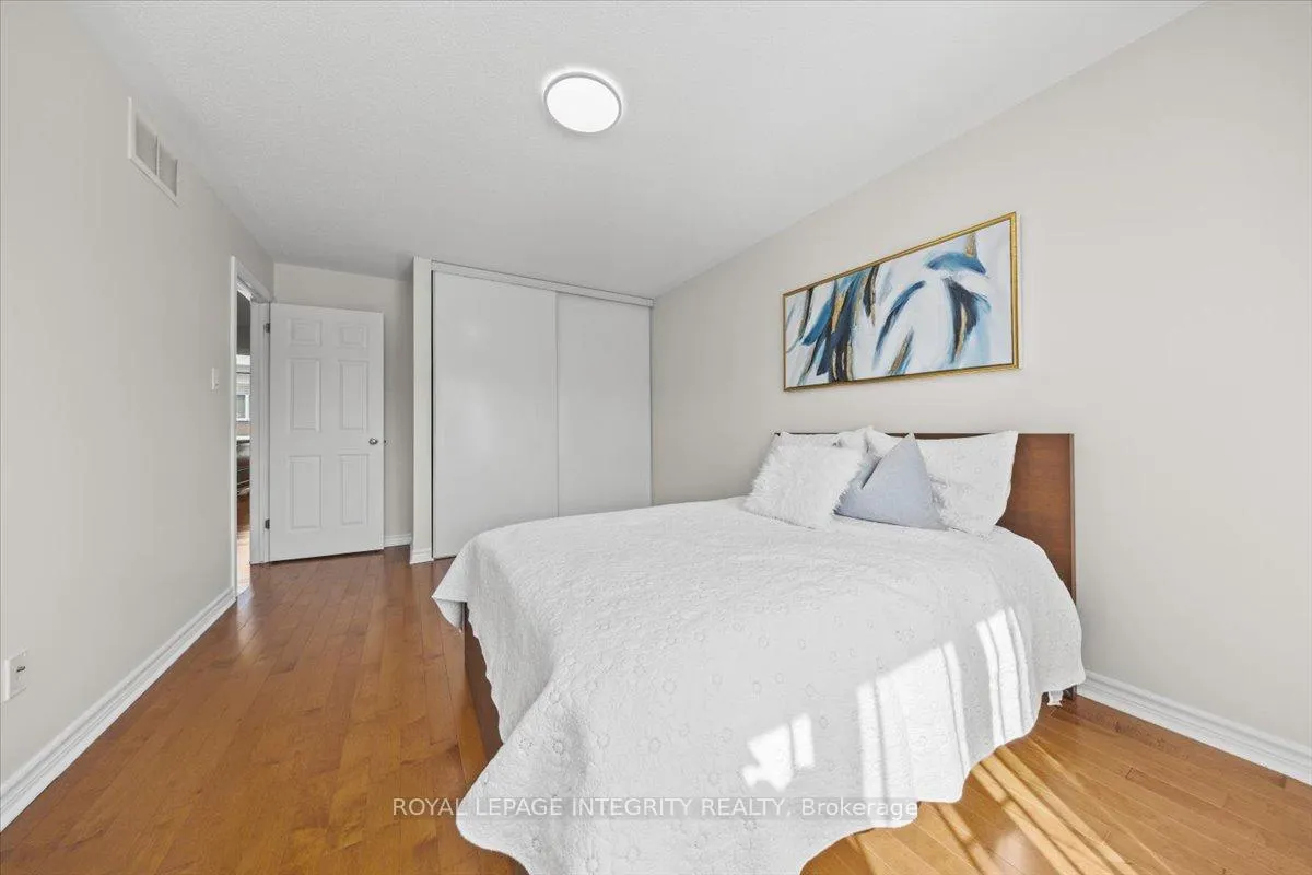 Photo 31 of 650 New Liskeard Crescent, Ottawa, Barrhaven - Strandherd — HOMEH