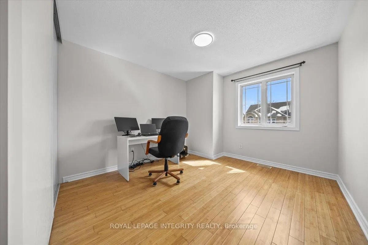 Photo 32 of 650 New Liskeard Crescent, Ottawa, Barrhaven - Strandherd — HOMEH