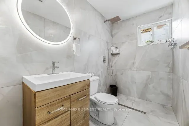 Photo 13 of 56 Henley Drive, Hamilton, Stoney Creek — HOMEH