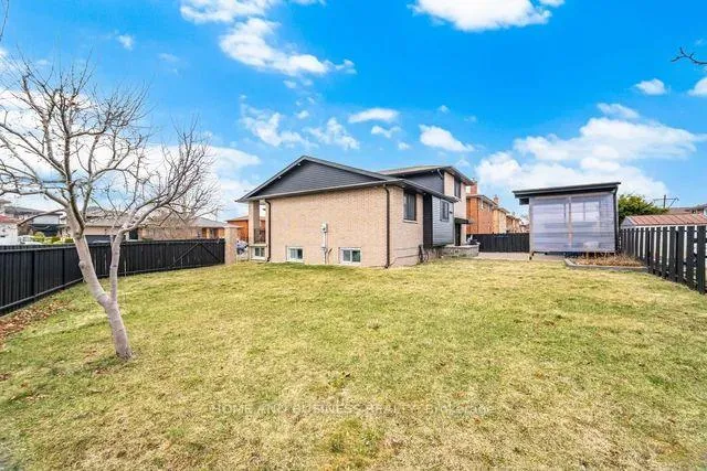Photo 31 of 56 Henley Drive, Hamilton, Stoney Creek — HOMEH