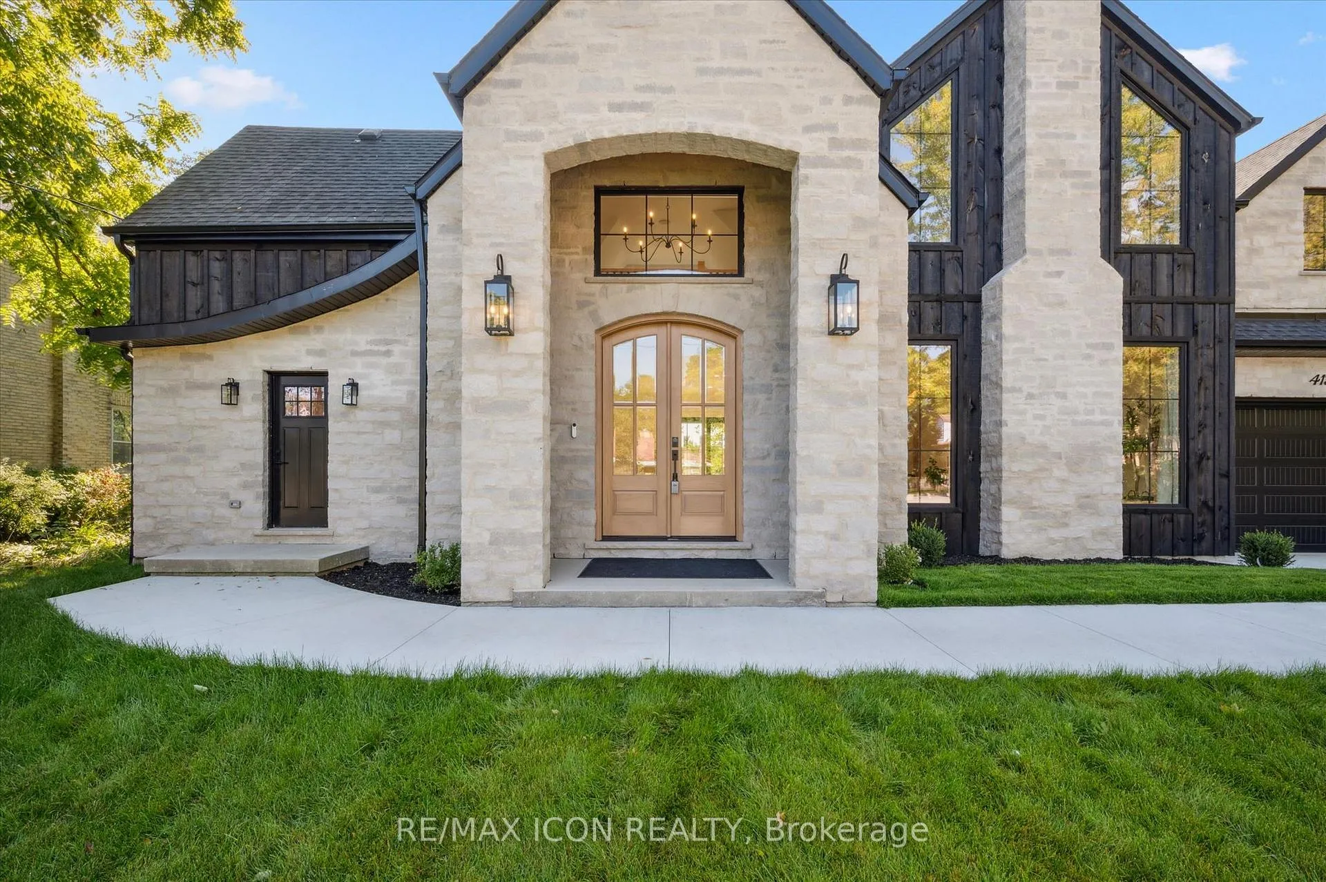 Photo 5 of 413 Huron Street, Wilmot — HOMEH