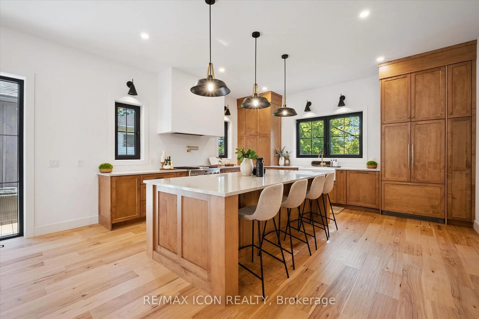 Photo 14 of 413 Huron Street, Wilmot — HOMEH