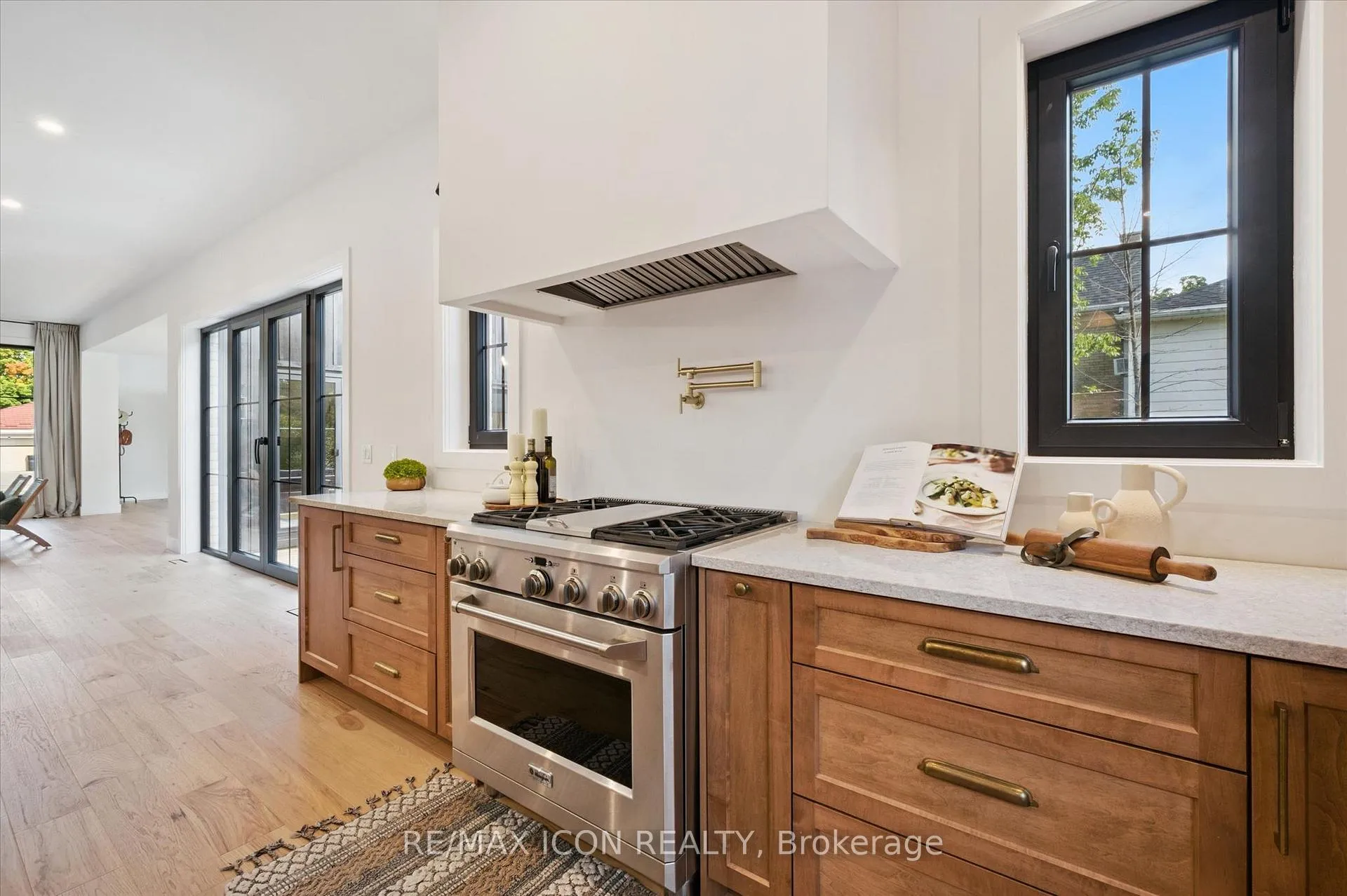 Photo 17 of 413 Huron Street, Wilmot — HOMEH