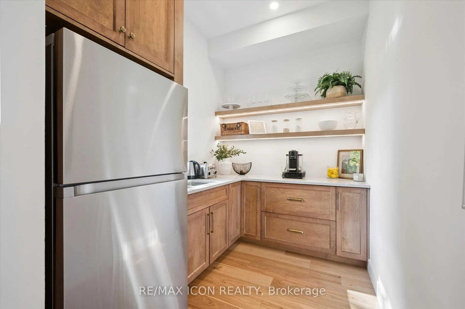 Photo 19 of 413 Huron Street, Wilmot — HOMEH