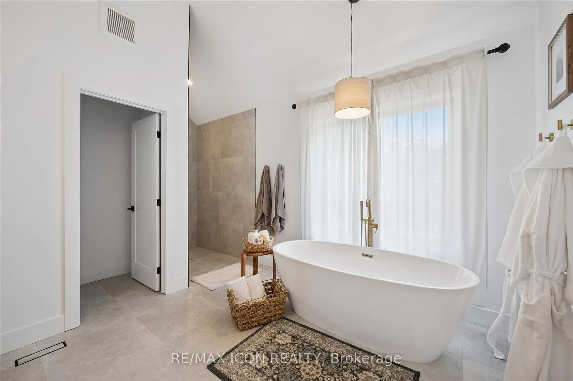 Photo 42 of 413 Huron Street, Wilmot — HOMEH