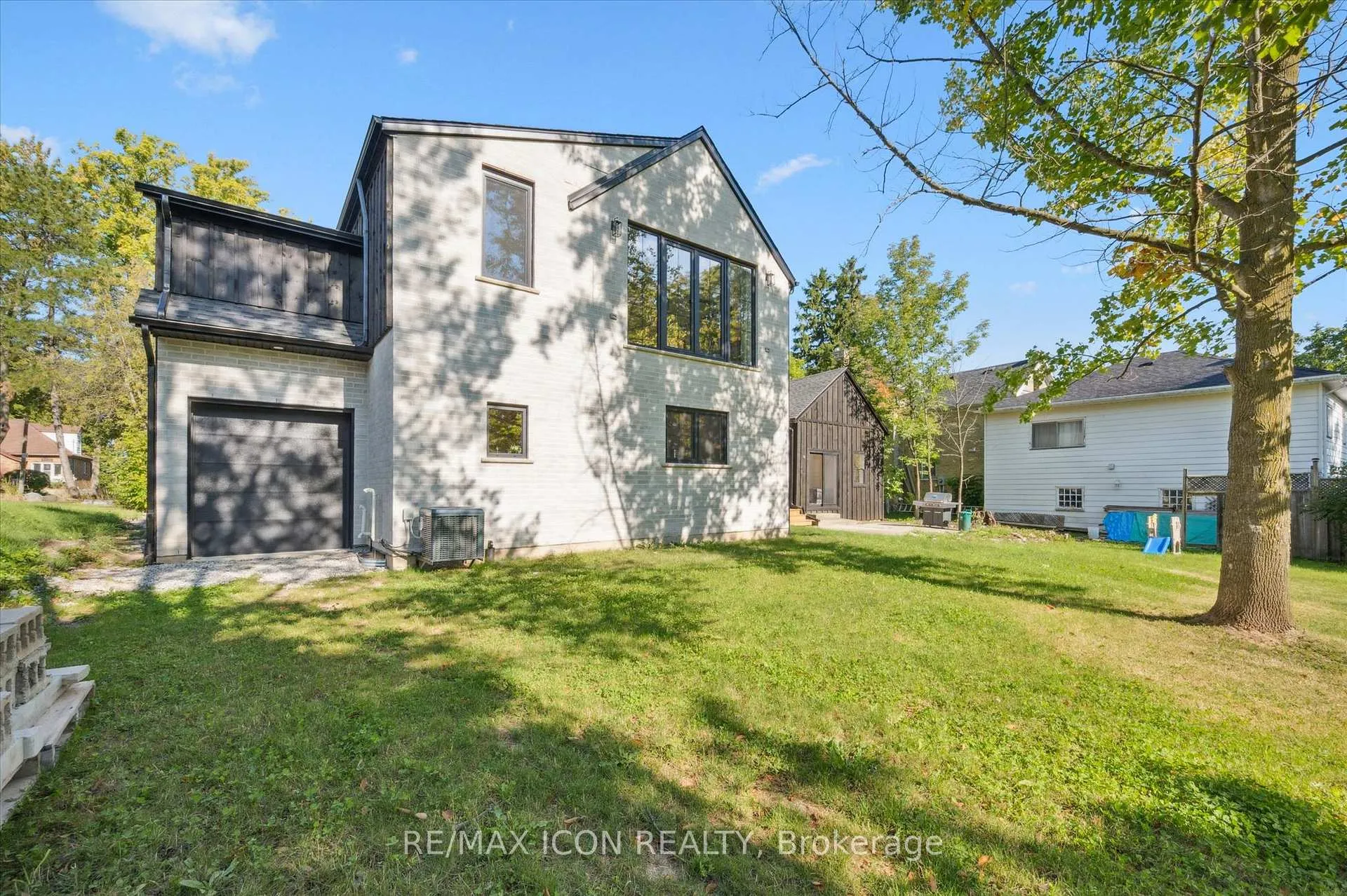 Photo 46 of 413 Huron Street, Wilmot — HOMEH