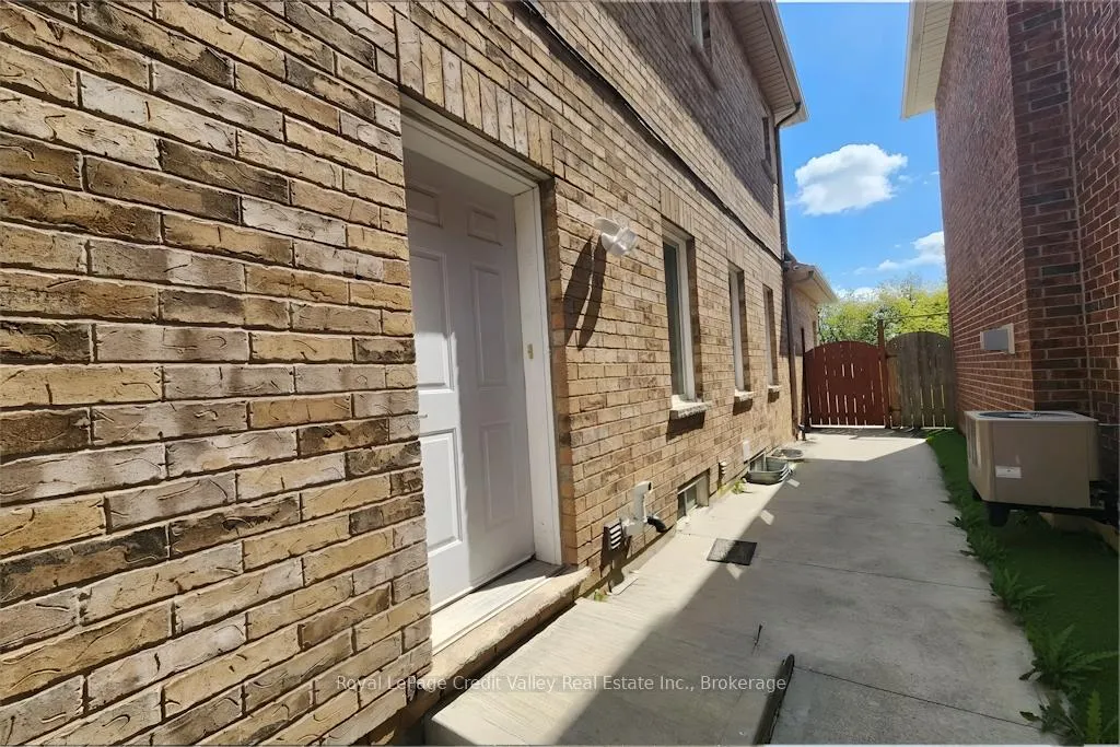 Photo 11 of Unit Bsmt, 308 Brisdale Drive, Brampton, Fletcher's Meadow — HOMEH