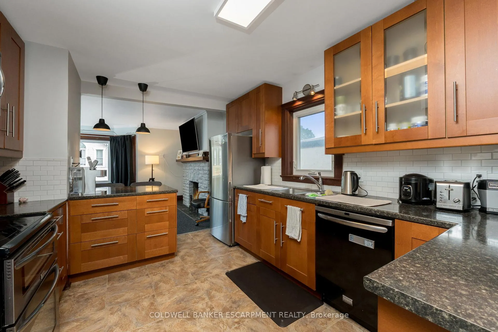 Photo 1 of Unit A, 20 Mill Street, Halton Hills, Acton — HOMEH