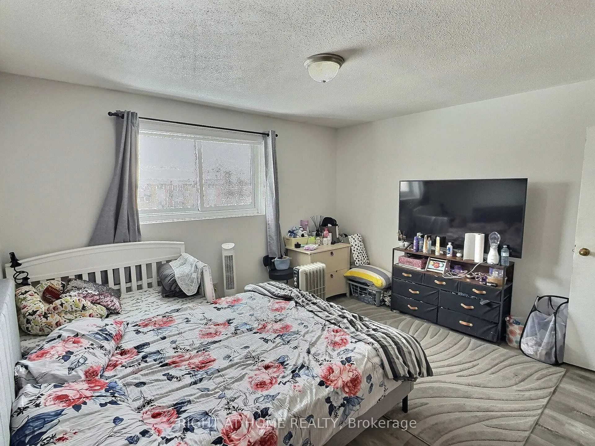 Photo 6 of Unit 11, 525 Parkside Dr, Waterloo — HOMEH