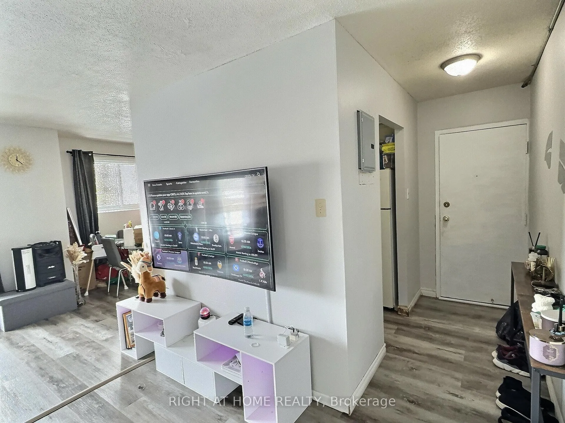 Photo 7 of Unit 11, 525 Parkside Dr, Waterloo — HOMEH