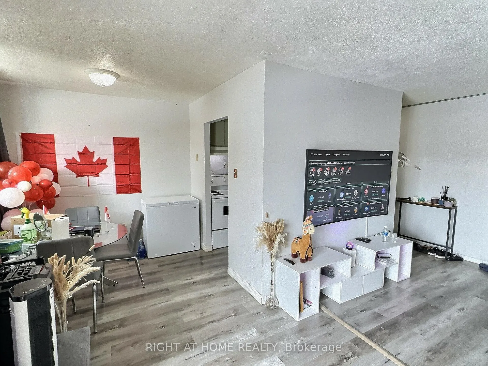 Photo 9 of Unit 11, 525 Parkside Dr, Waterloo — HOMEH