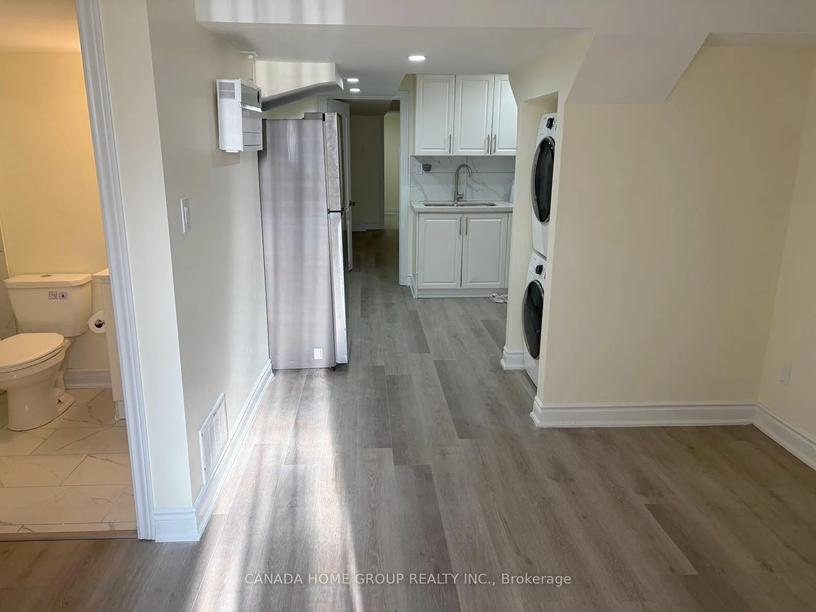Photo 4 of Unit Bsmt, 103 Sugarhill Drive, Brampton, Fletcher's Meadow — HOMEH
