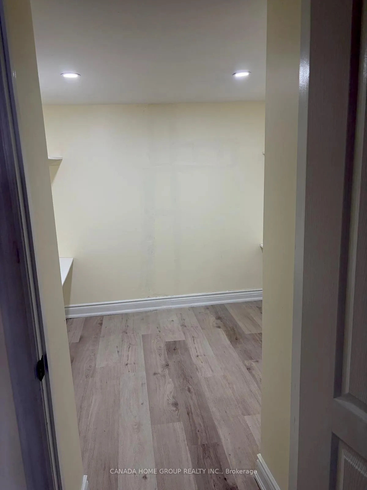 Photo 9 of Unit Bsmt, 103 Sugarhill Drive, Brampton, Fletcher's Meadow — HOMEH