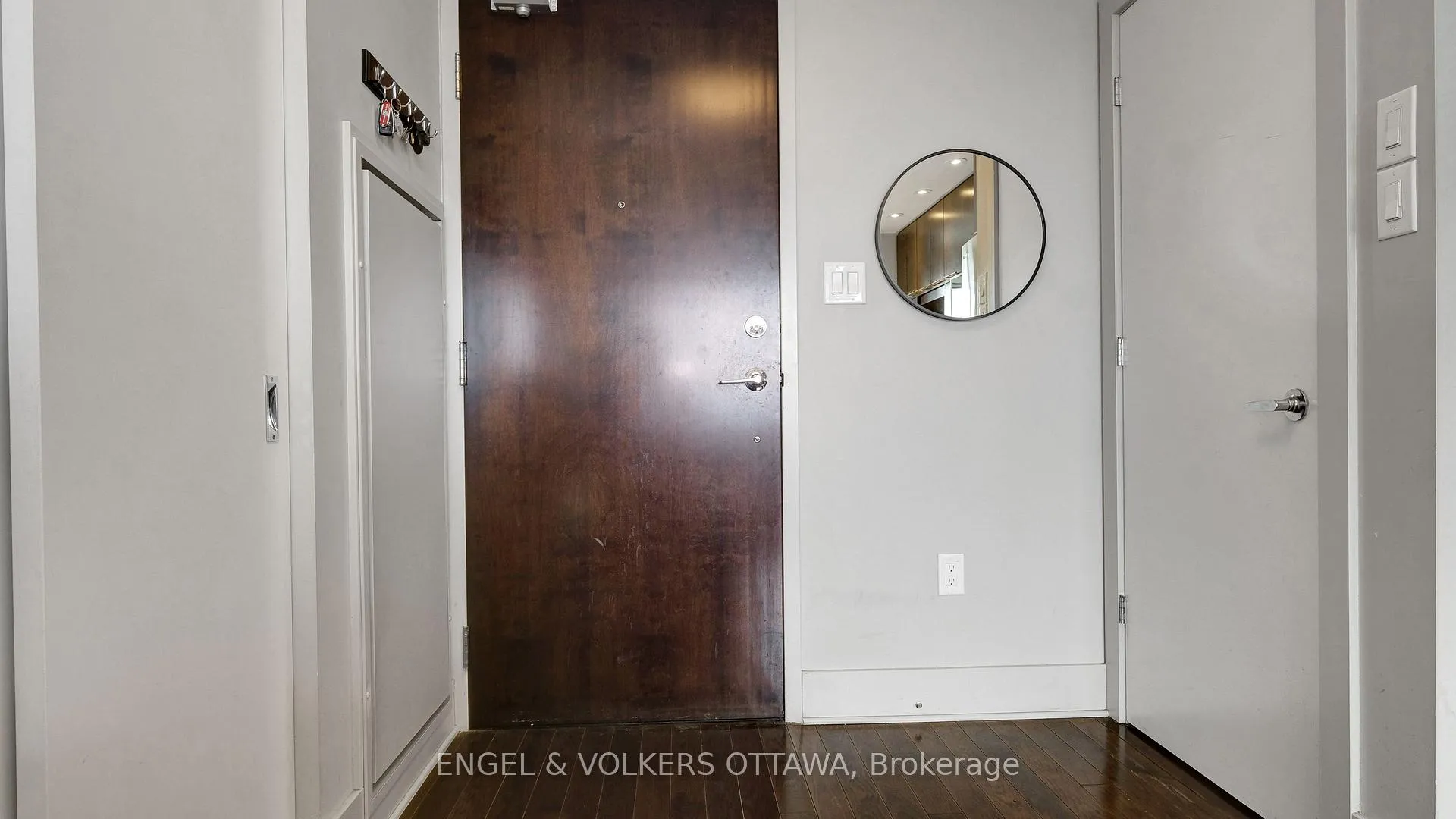 Photo 2 of Unit 509, 101 Richmond Road, Ottawa, Westboro South — HOMEH