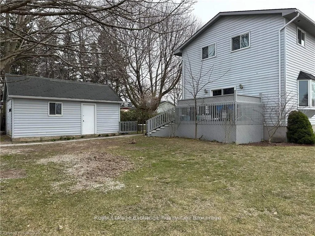 Photo 3 of 247 Broadway Street, Kincardine — HOMEH