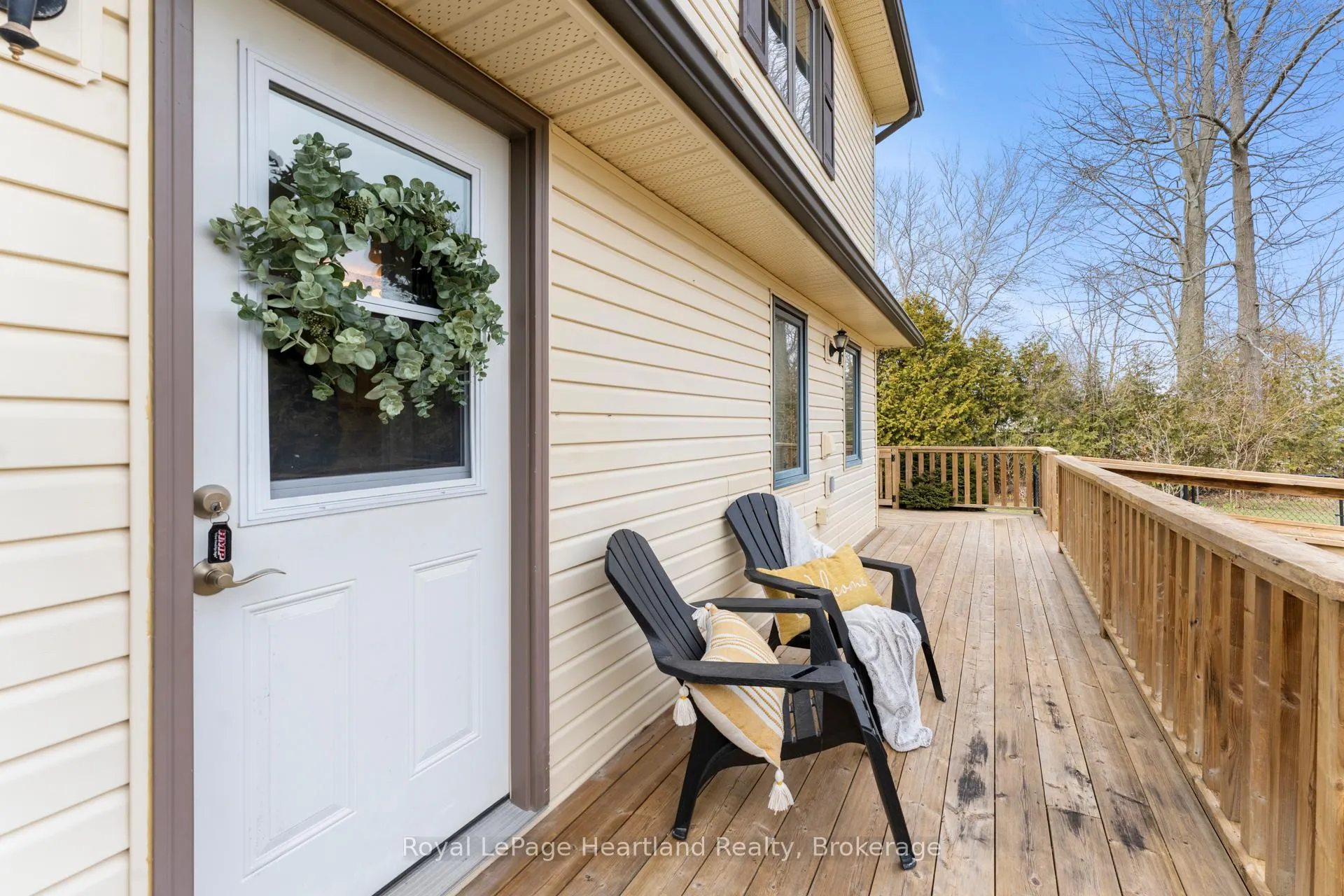 Photo 2 of 75587 Elliot Street N, Bluewater, Bayfield — HOMEH