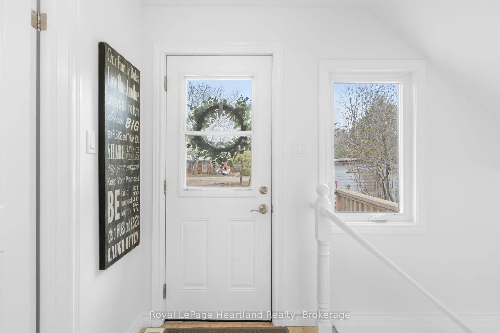 Photo 4 of 75587 Elliot Street N, Bluewater, Bayfield — HOMEH