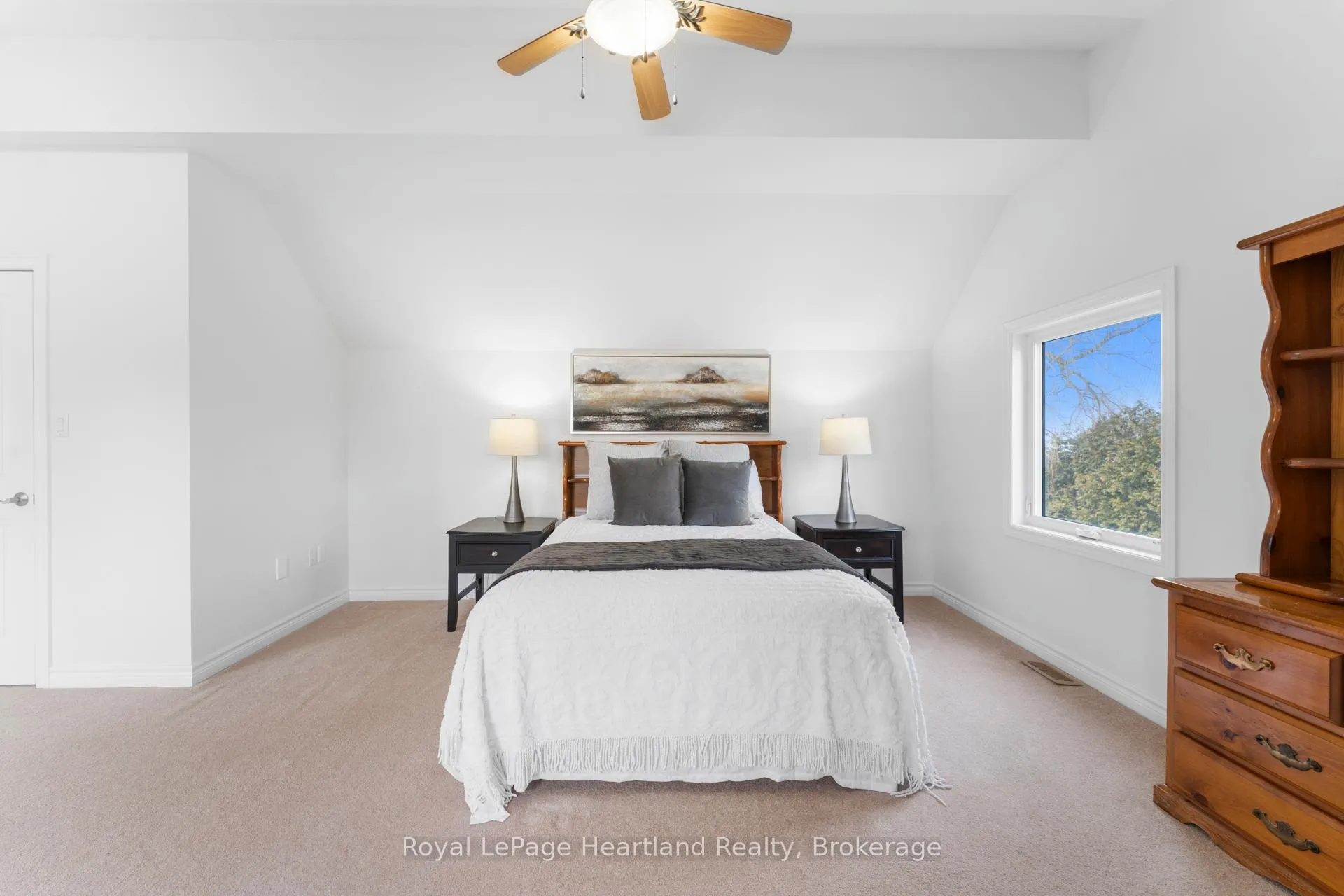 Photo 25 of 75587 Elliot Street N, Bluewater, Bayfield — HOMEH