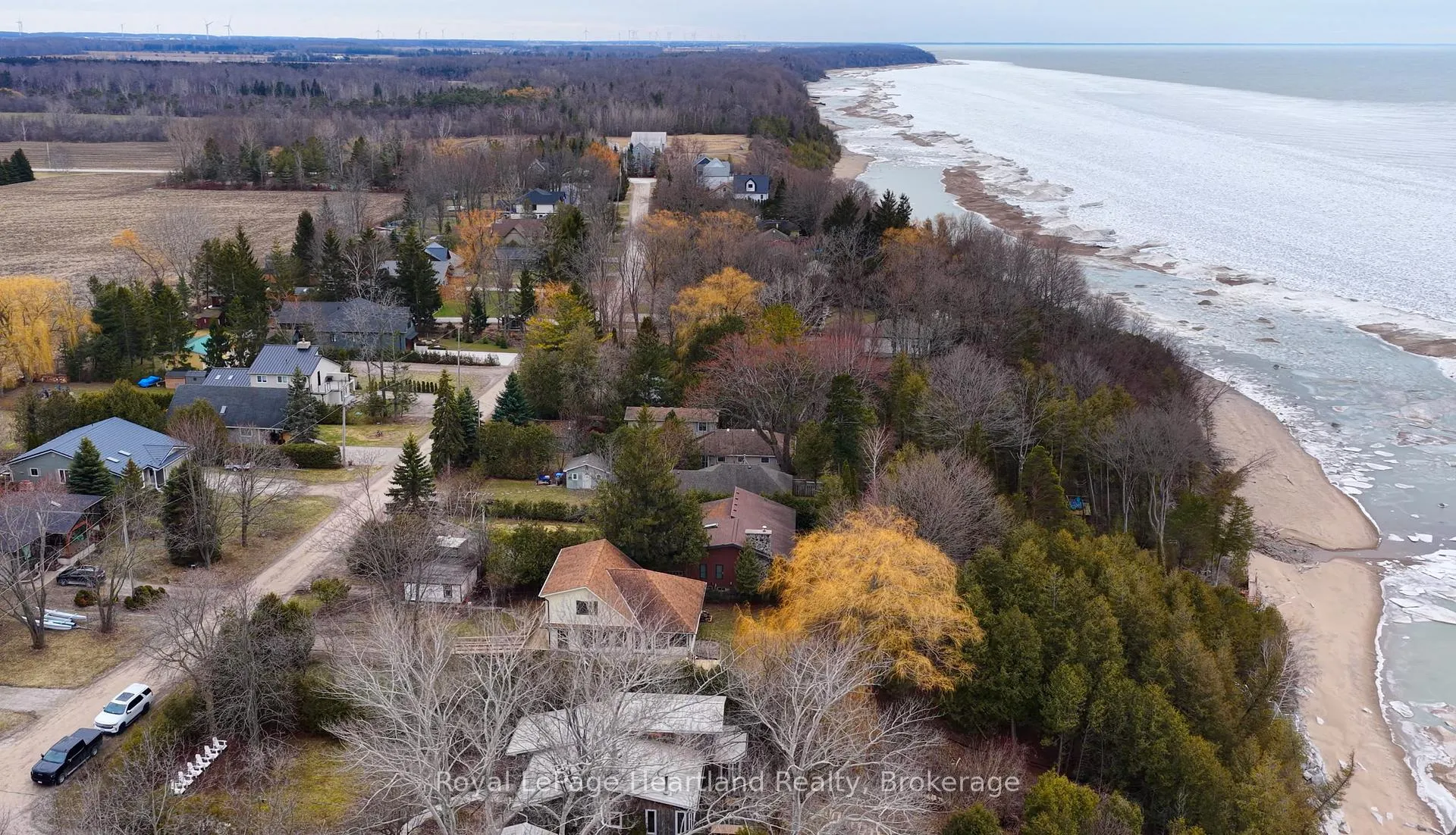 Photo 35 of 75587 Elliot Street N, Bluewater, Bayfield — HOMEH